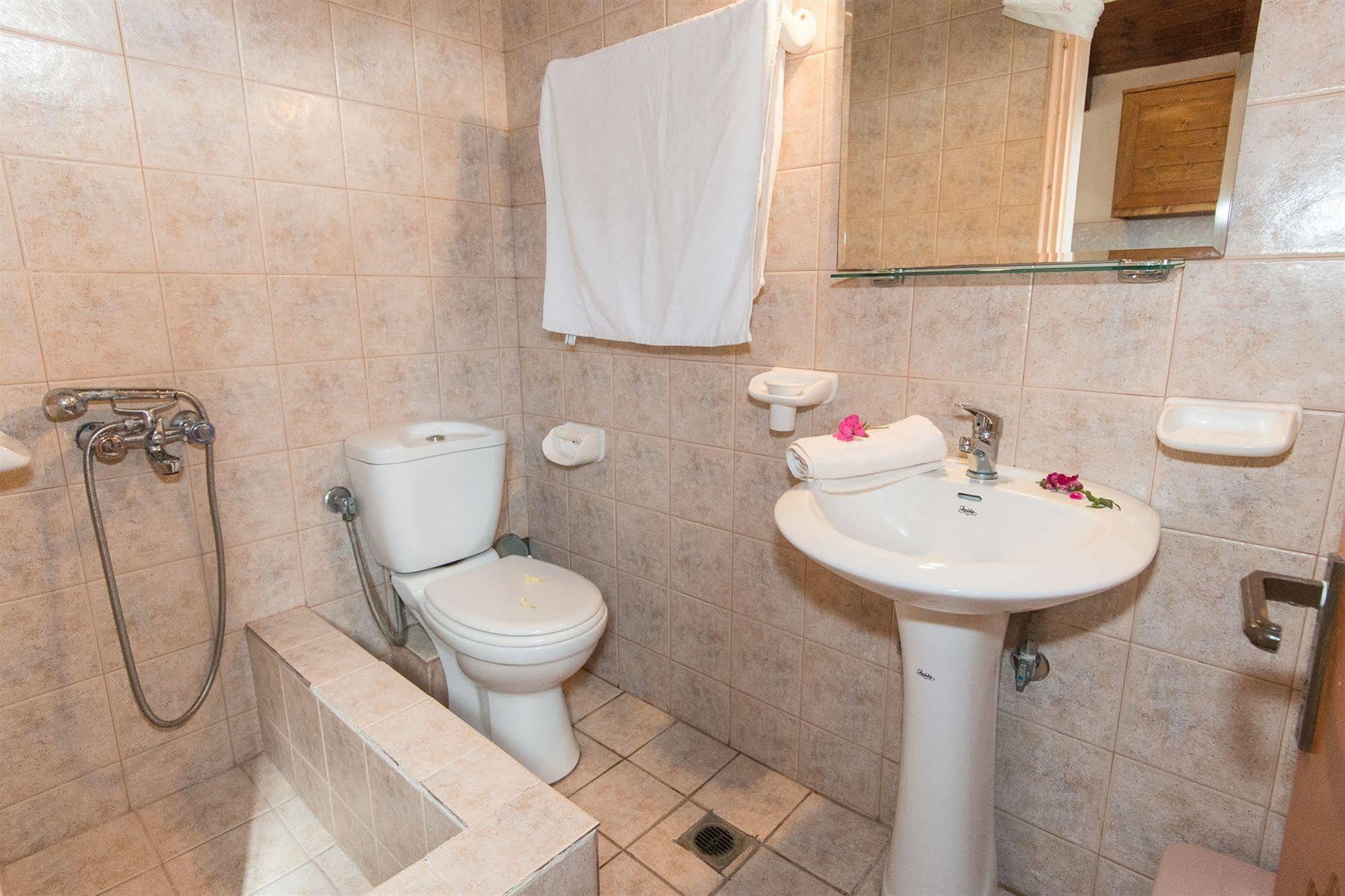 Lofos Studios Keri Zewnętrze zdjęcie
